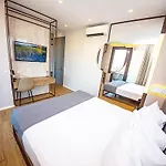 Terrace Apartamento Tirana