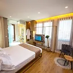 Terrace Apartamento Tirana