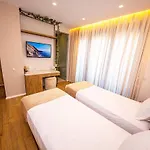 Terrace Apartamento Tirana